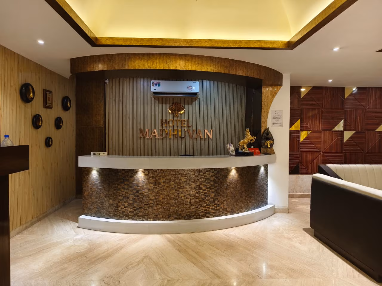 Contact Hotel