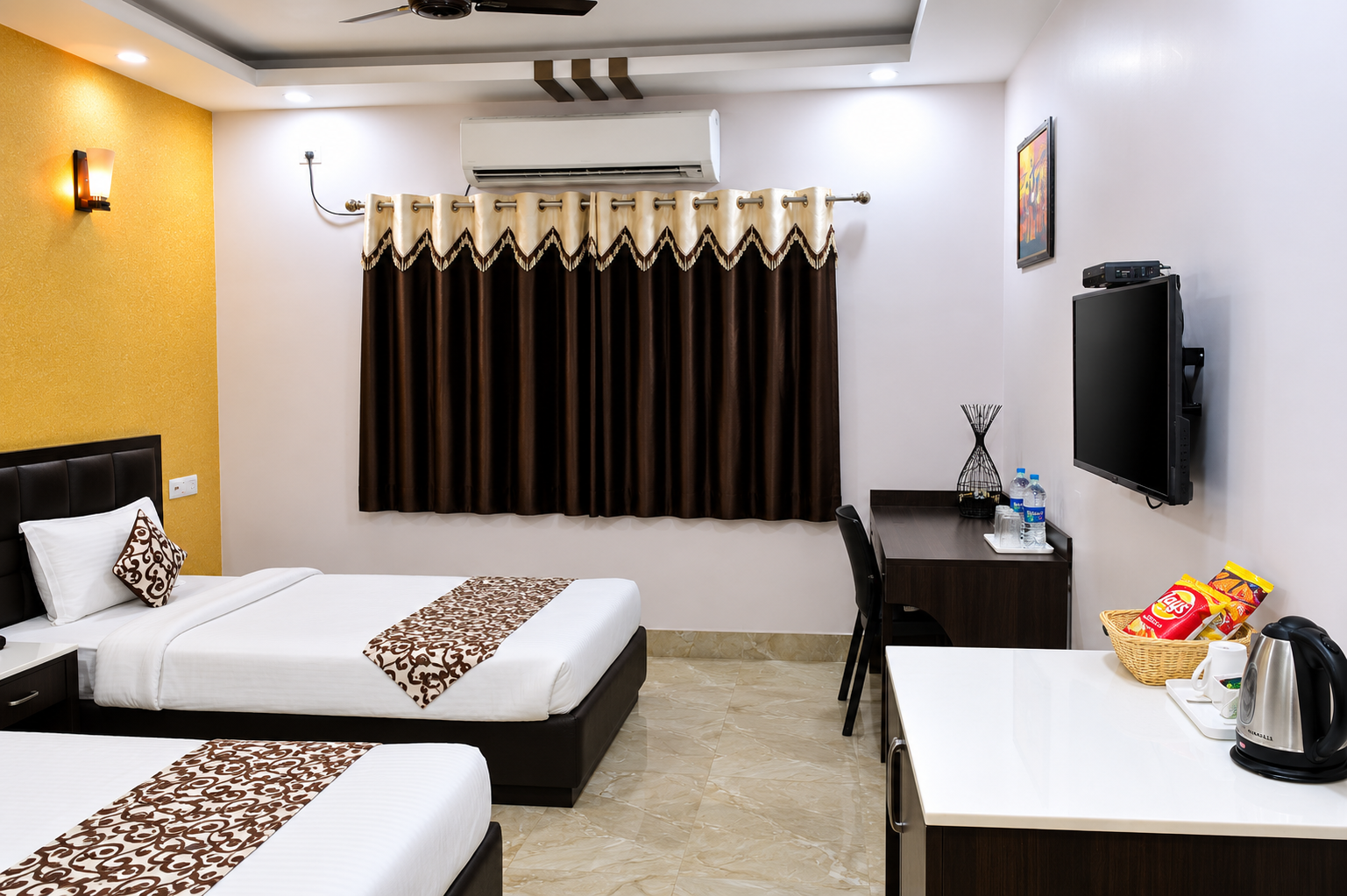 Deluxe Room ( Double Bed )