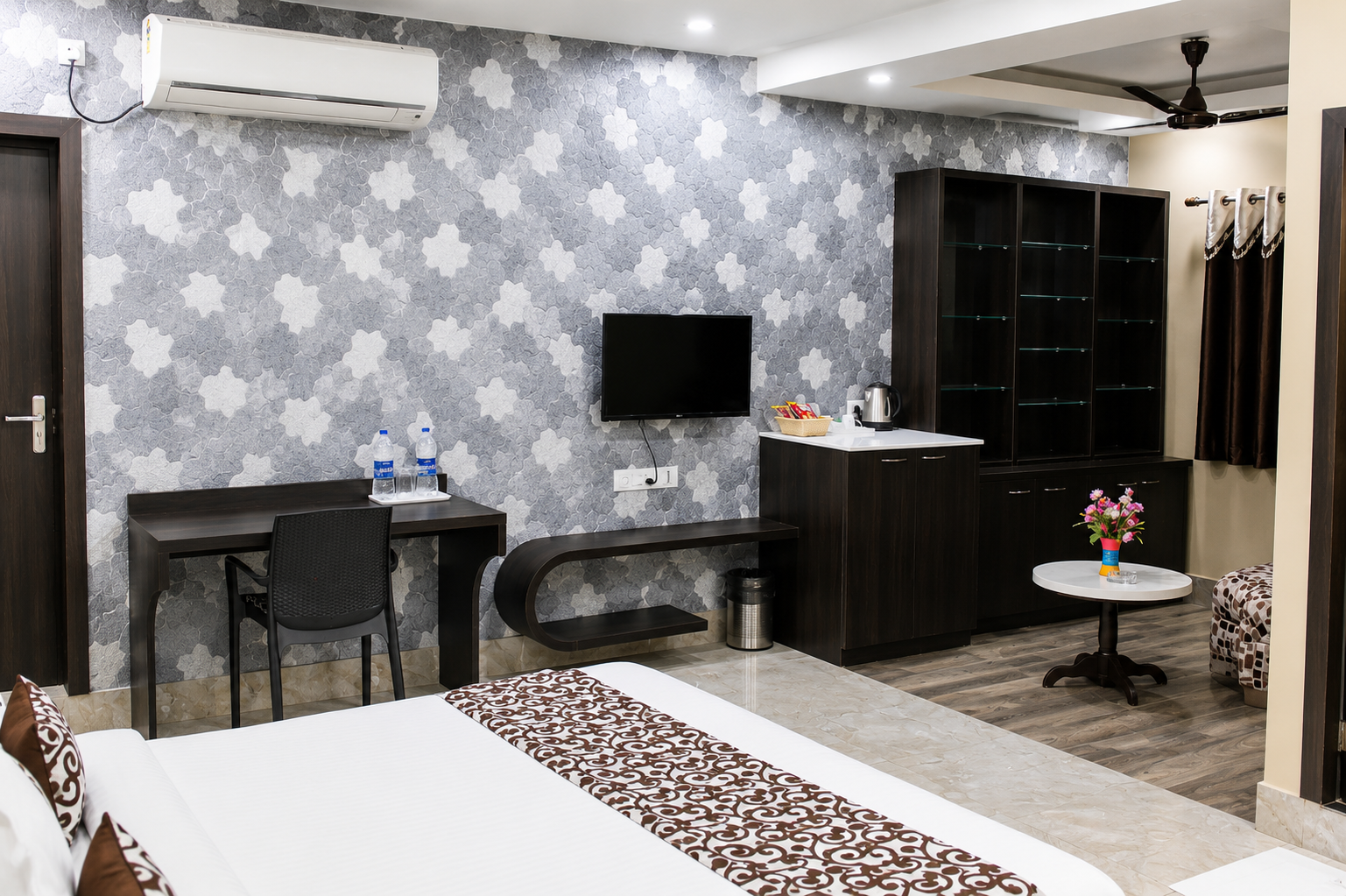Executive Room ( Double Bed )